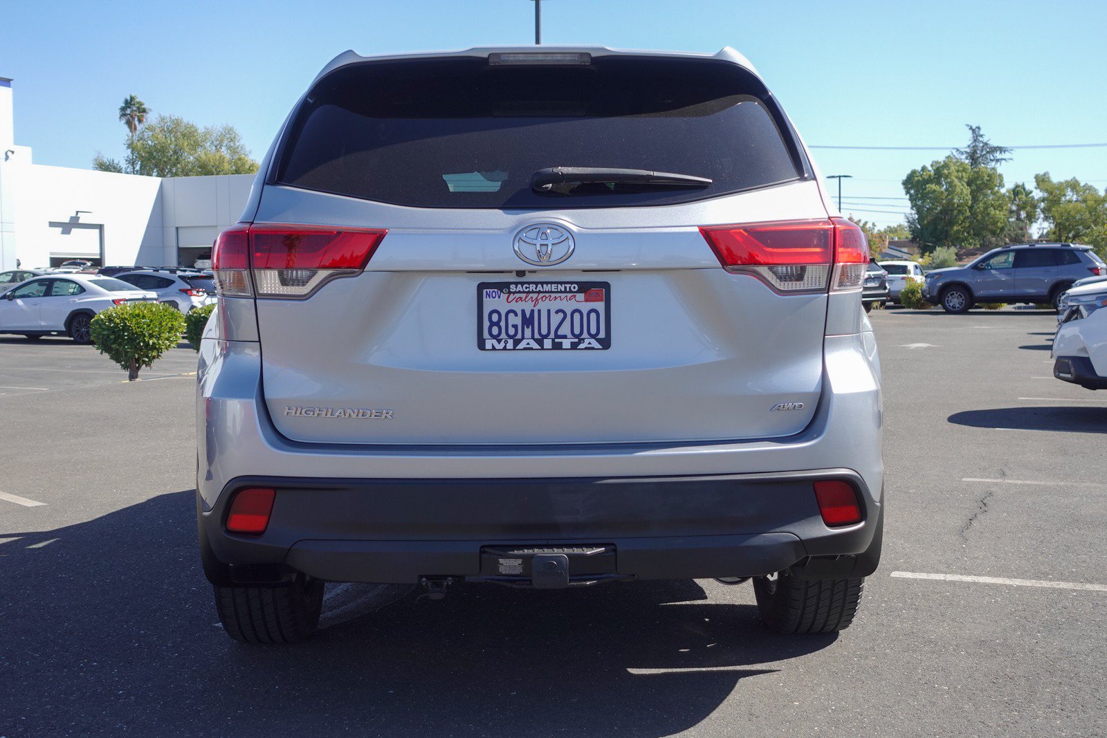 Used 2018 Toyota Highlander LE AWD/4WD image 6