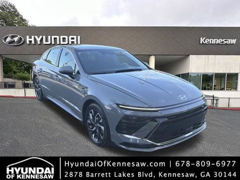 Certified 2025 Hyundai Sonata SEL FWD image 1