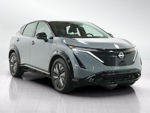 Used 2023 Nissan Ariya AWD/4WD image 7