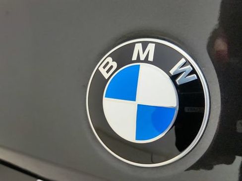 Used 2026 BMW 530i w/ M Sport Package RWD image 33