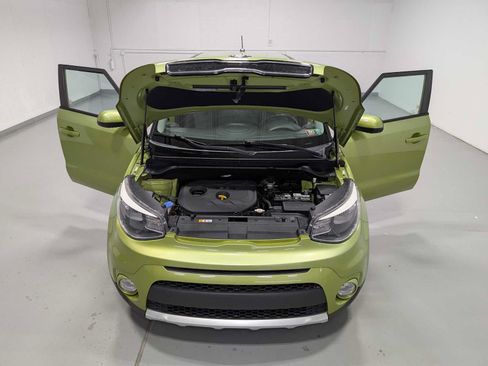 Used 2017 Kia Soul + FWD image 13