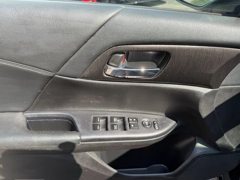 Used 2015 Honda Accord EX image 13