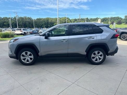 Used 2023 Toyota RAV4 LE FWD image 4