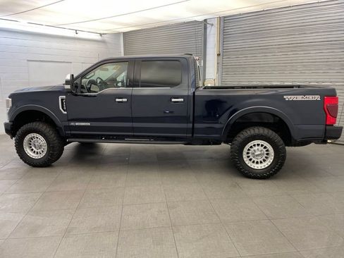 Used 2022 Ford F350 Platinum w/ Tremor Off-Road Package AWD/4WD image 8