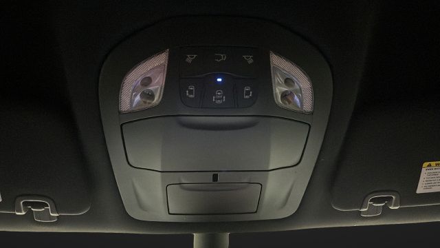 Used 2024 Chrysler Pacifica Limited FWD image 33