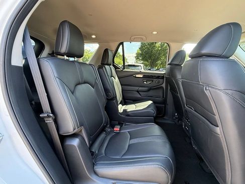 Used 2023 Honda Pilot EX-L image 30