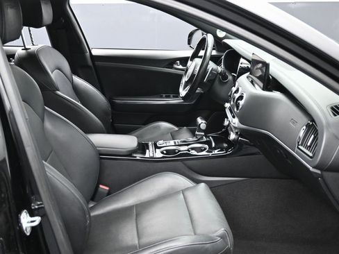 Used 2023 Kia Stinger GT-Line image 31