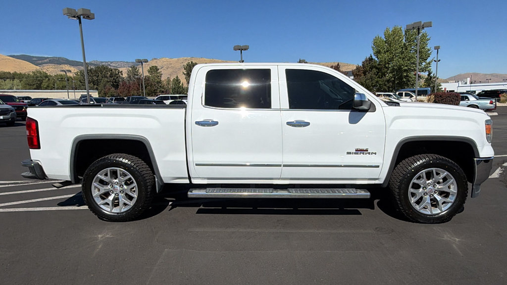 Used 2015 GMC Sierra 1500 SLT w/ SLT Crew Cab Value Package RWD image 2