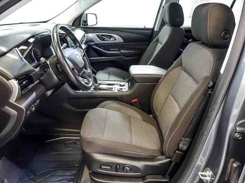Used 2020 Chevrolet Traverse LT w/ Driver Confidence II Package AWD/4WD image 12
