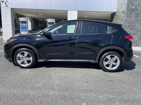 Used 2020 Honda HR-V LX image 2