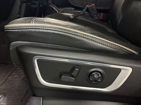 Used 2021 RAM 1500 Laramie image 10