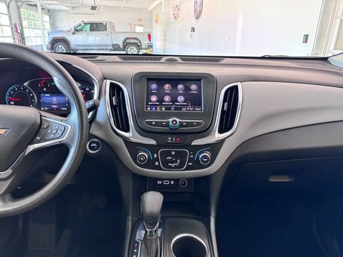 Certified 2024 Chevrolet Equinox LS w/ LS Convenience Package AWD/4WD image 17