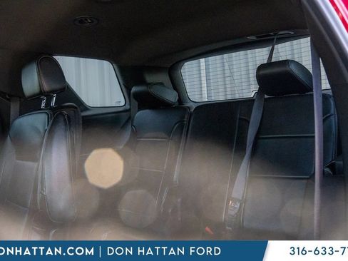 Used 2023 Chevrolet Traverse LT FWD image 20