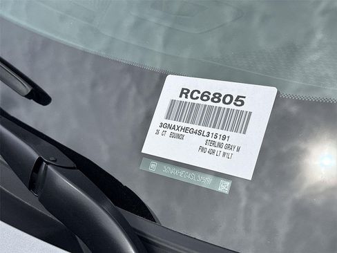 Used 2025 Chevrolet Equinox LT FWD image 31