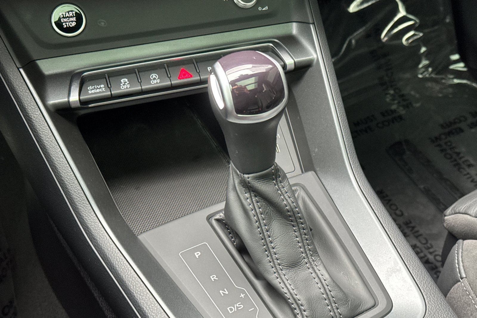 Used 2023 Audi Q3 2.0T Premium w/ Black Optic Sport Package AWD/4WD image 23