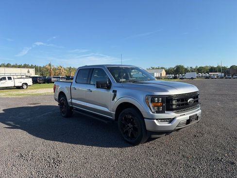 Used 2022 Ford F150 XLT w/ Equipment Group 302A High AWD/4WD image 7