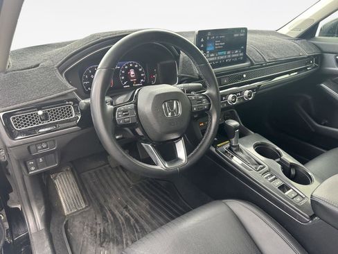 Used 2022 Honda Civic Touring image 11