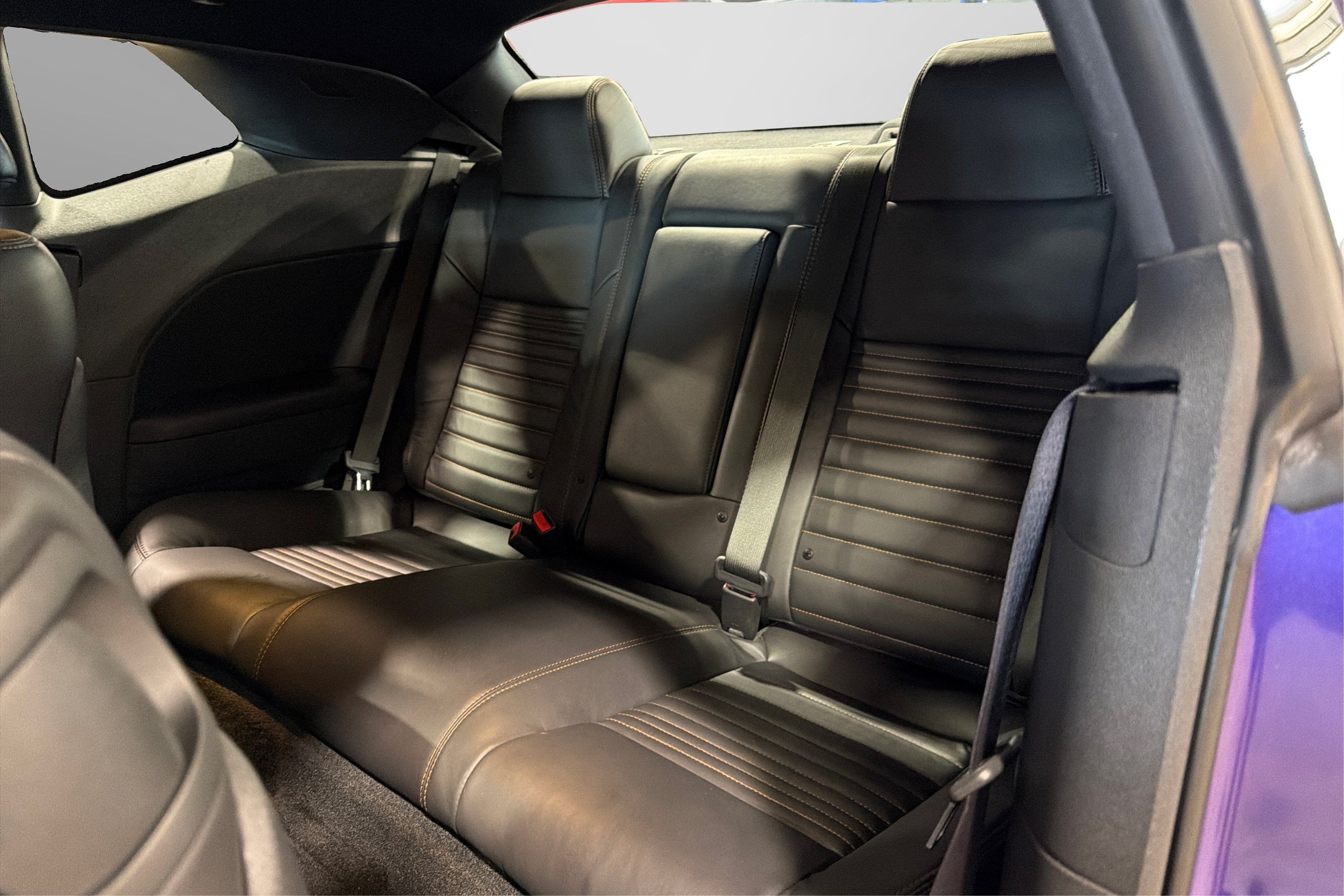Used 2014 Dodge Challenger R/T RWD image 33