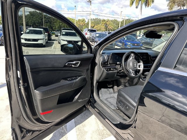 Used 2023 Kia Sportage EX FWD image 22