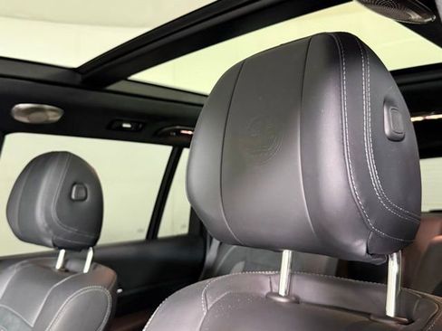 Used 2025 Mercedes-Benz GLS 63 AMG 4MATIC image 18