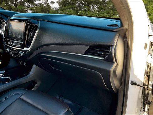 Used 2023 Chevrolet Traverse High Country image 29