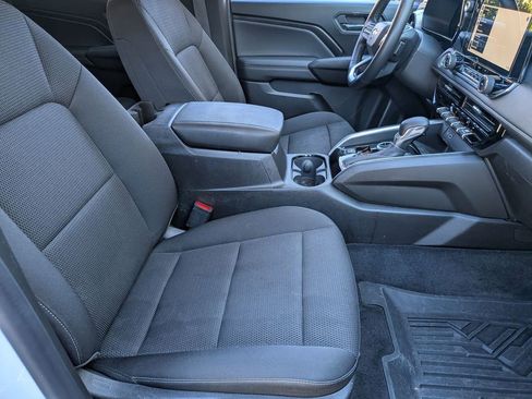 Used 2023 Chevrolet Colorado LT image 29