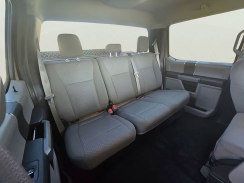Used 2018 Ford F150 XLT AWD/4WD image 10