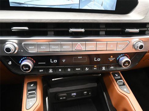 Used 2024 Kia Telluride SX Prestige X-Line image 15