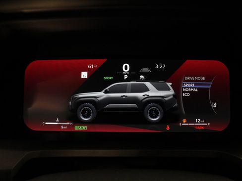 Used 2025 Toyota 4Runner Trailhunter image 79