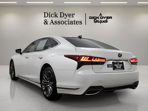 Used 2023 Lexus LS 500 w/ Interior Upgrade Package image 5