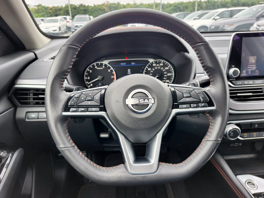 Used 2023 Nissan Altima 2.5 SR FWD image 25