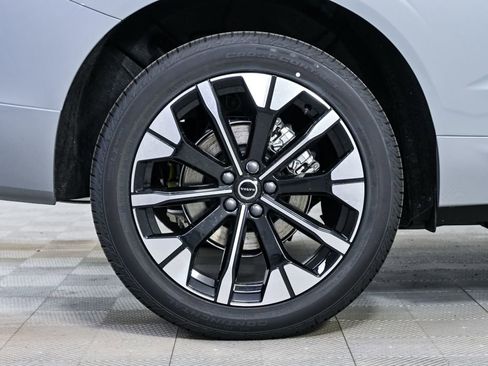 New 2026 Volvo XC60 B5 Plus w/ Protection Package Premier AWD/4WD image 37