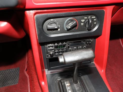 Used 1991 Ford Mustang LX RWD image 61