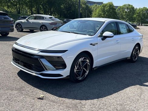 New 2026 Hyundai Sonata SEL image 3