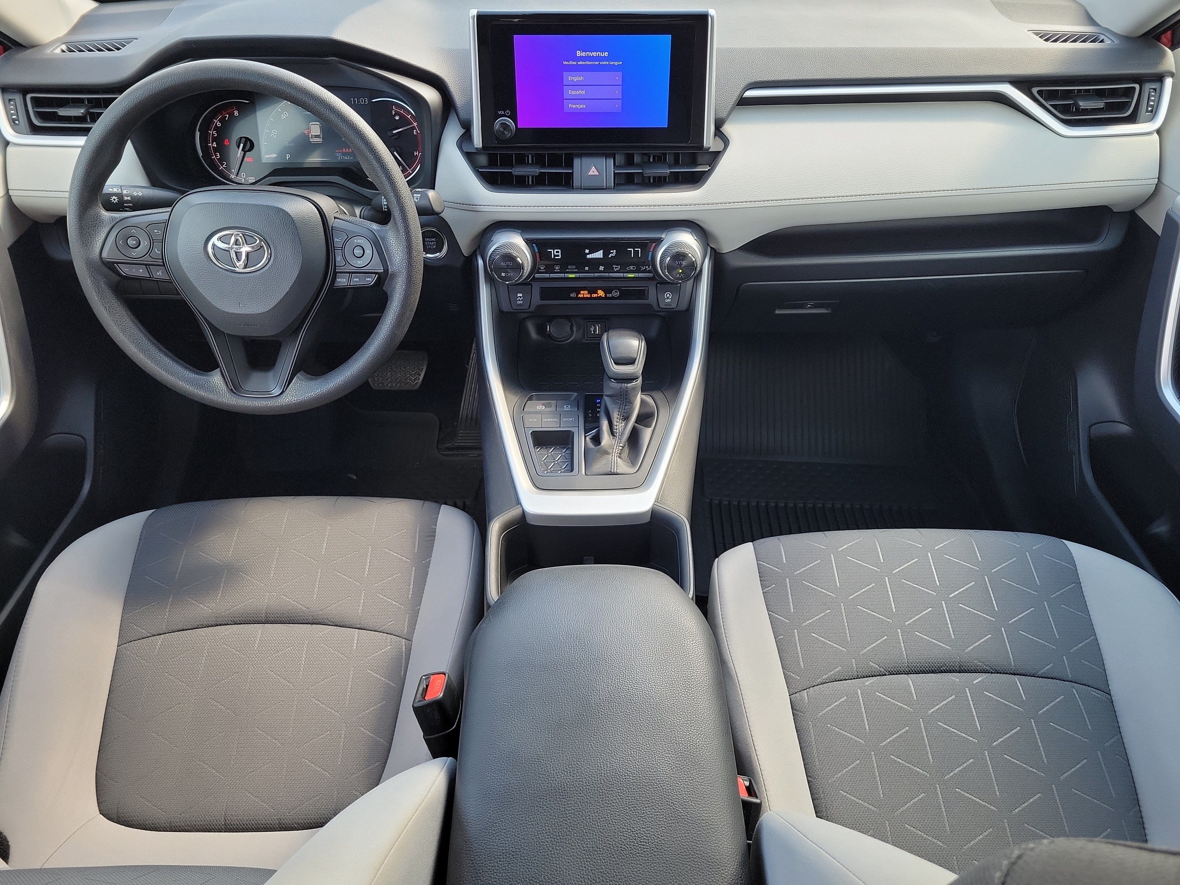 Used 2023 Toyota RAV4 XLE w/ Convenience Package FWD image 15