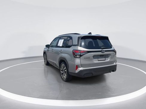 Certified 2025 Subaru Forester Touring AWD/4WD image 6