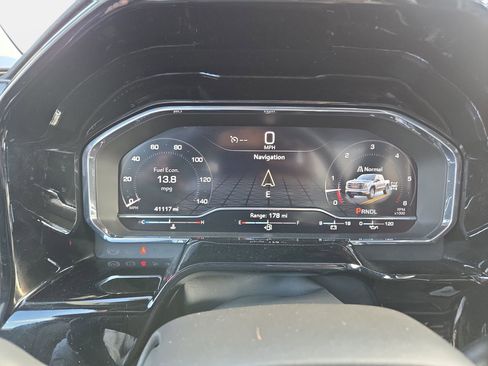 Used 2024 GMC Sierra 1500 SLT image 37