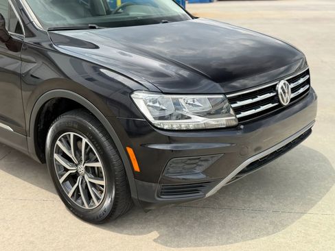 Used 2020 Volkswagen Tiguan SE FWD image 5