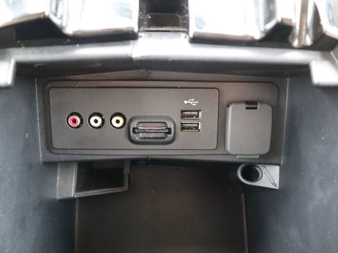 Used 2014 Ford Fusion SE w/ Equipment Group 202A FWD image 29