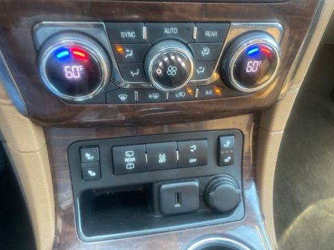 Used 2015 Buick Enclave Leather AWD/4WD image 29