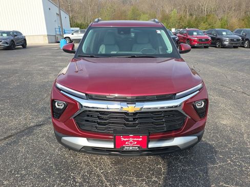 Used 2025 Chevrolet TrailBlazer LT w/ Convenience Package image 3