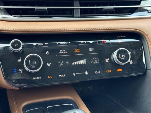 Used 2025 INFINITI QX60 Sensory image 34