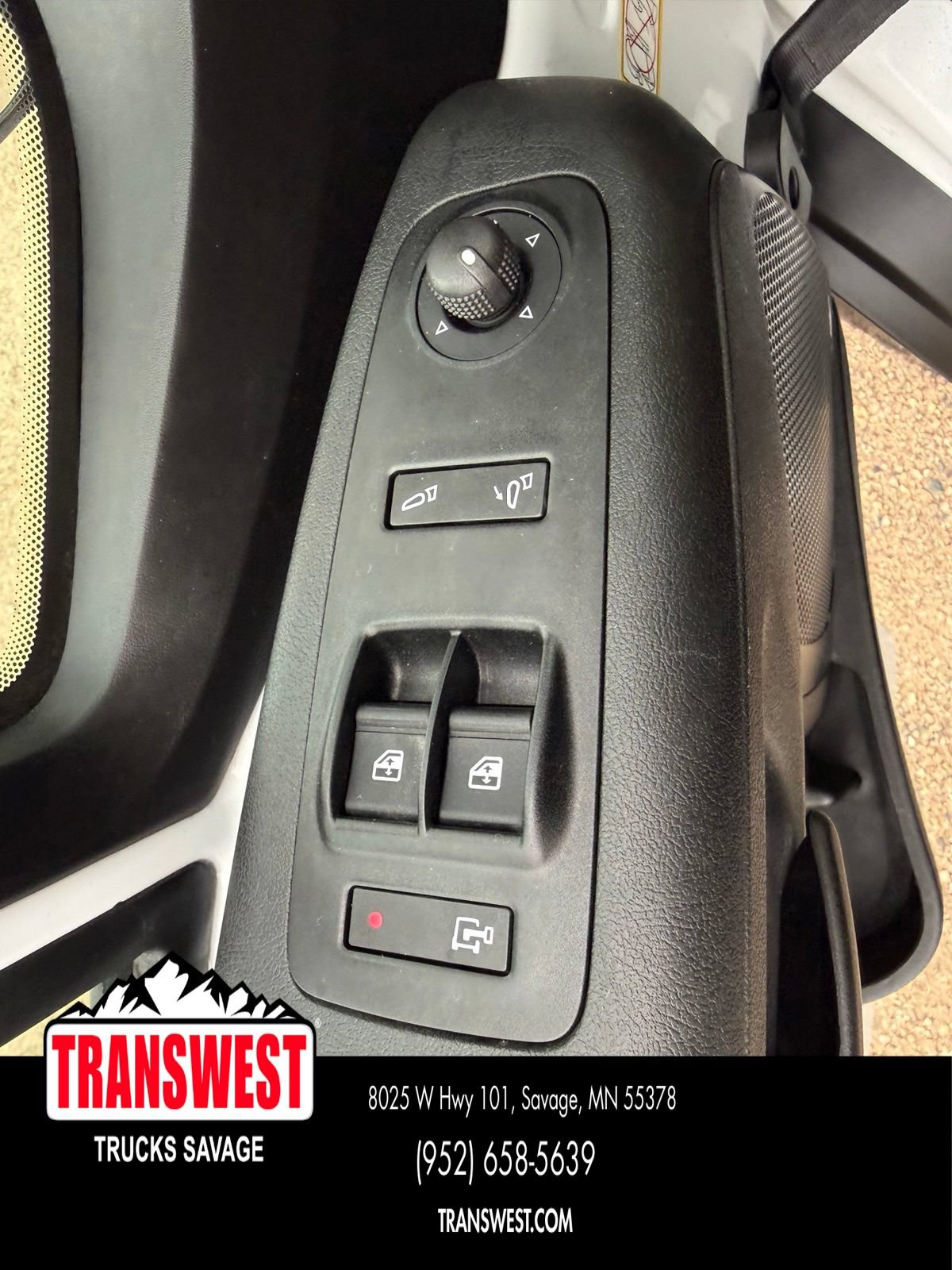 Used 2025 RAM ProMaster 2500 w/ Convenience Group FWD image 11