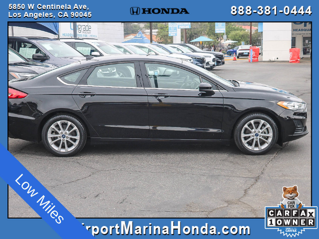 Used 2020 Ford Fusion SE FWD image 16