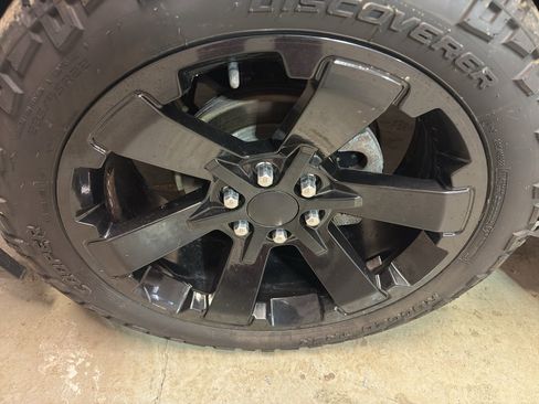 Used 2016 Chevrolet Tahoe LTZ image 30