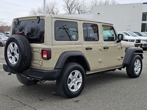 Used 2022 Jeep Wrangler Unlimited Sport w/ Sun And Sound Package image 6