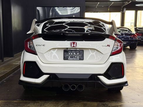 Used 2019 Honda Civic Type R image 8