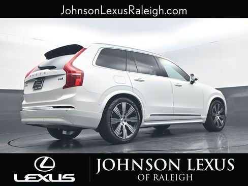 Used 2025 Volvo XC90 B6 Ultra w/ Lounge Package image 19
