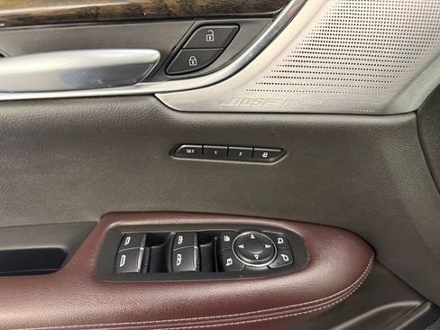 Used 2022 Cadillac XT6 Premium Luxury w/ Technology Package image 34