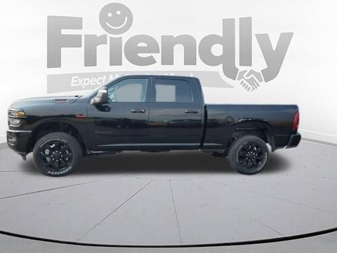 Used 2025 RAM 2500 Big Horn AWD/4WD image 2